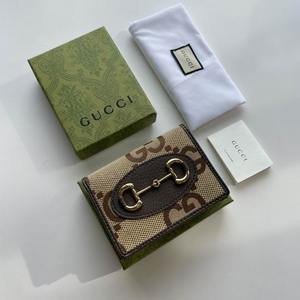 Gucci Wallets 165